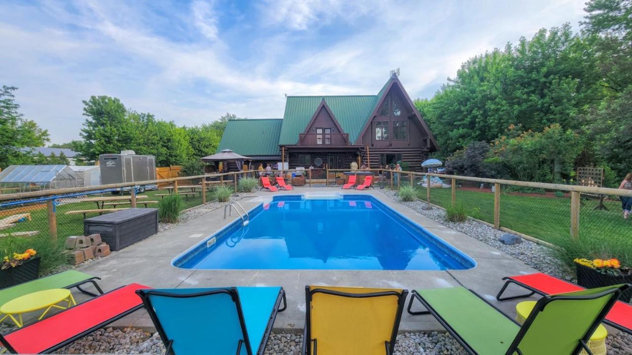 The Lodge At Lakeshore Belle River 외부 사진