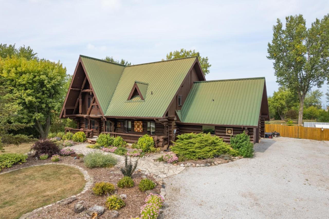 The Lodge At Lakeshore Belle River 외부 사진