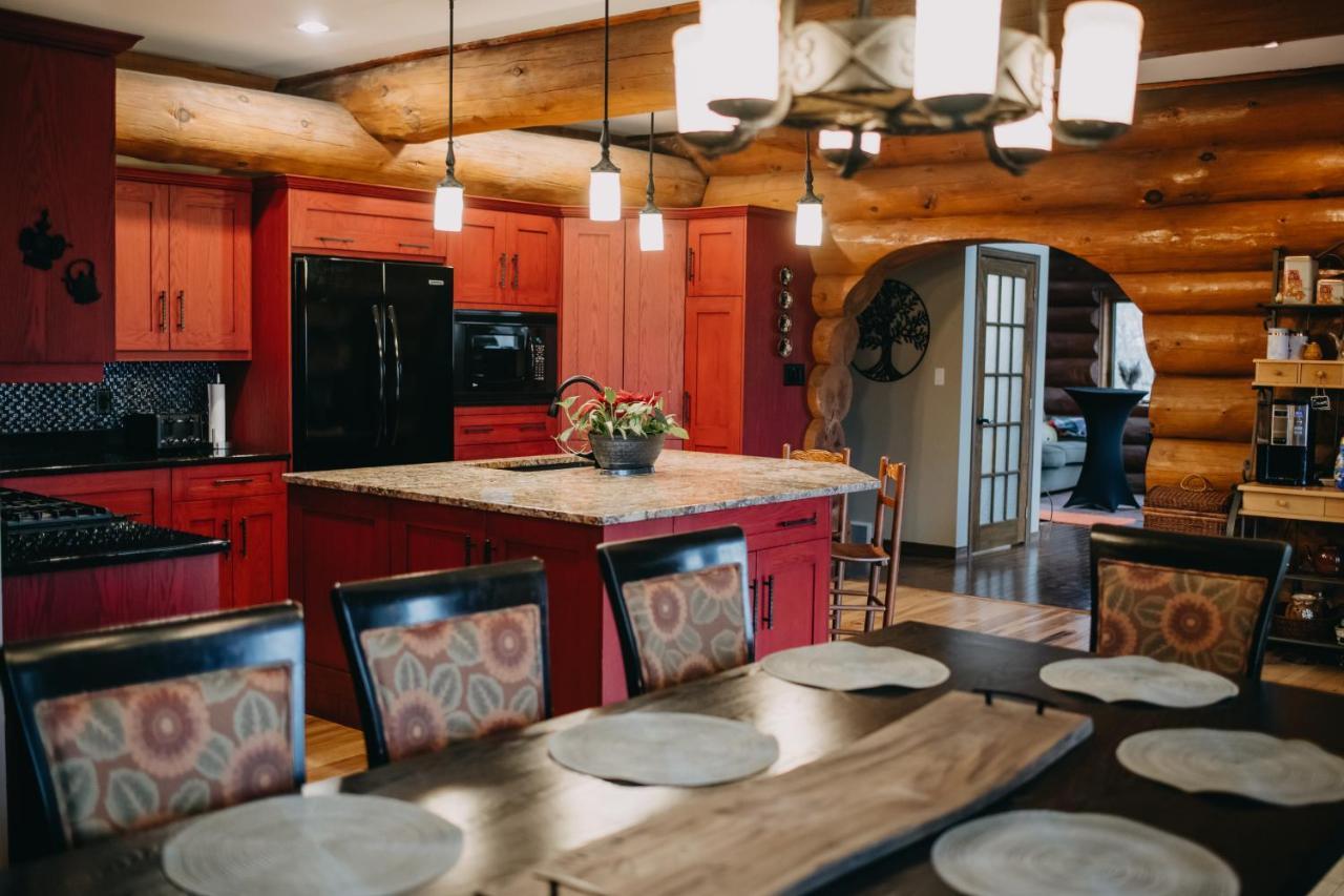 The Lodge At Lakeshore Belle River 외부 사진